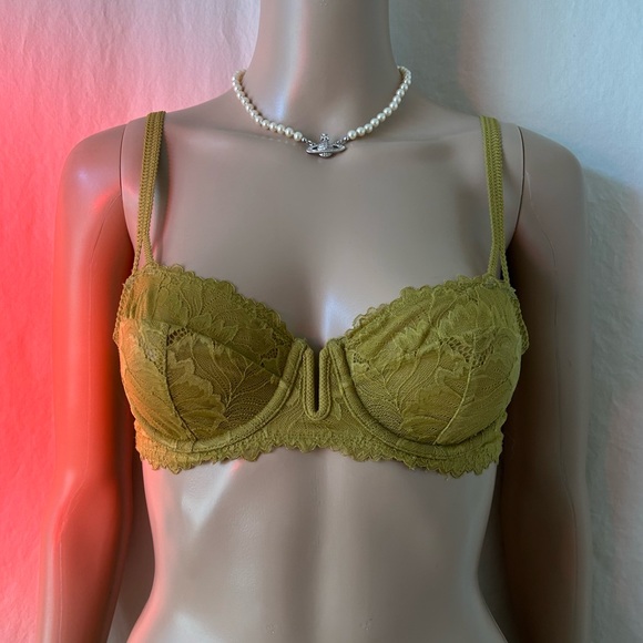 AUDEN Lace Bralette - Picture 3 of 5